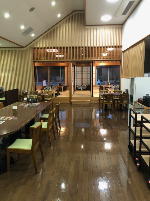 キッチン・ホールスタッフ